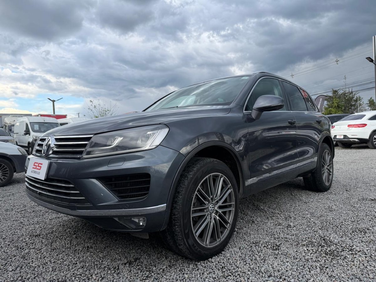 VOLKSWAGEN TOUAREG 4.2 V8 4X4 At 2017 Volkswagen Touareg - FULL MOTOR