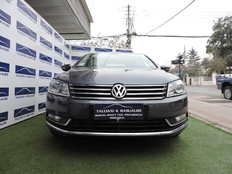 VOLKSWAGEN PASSAT 2.0 AT 2015 AUTOMÁTICO - 