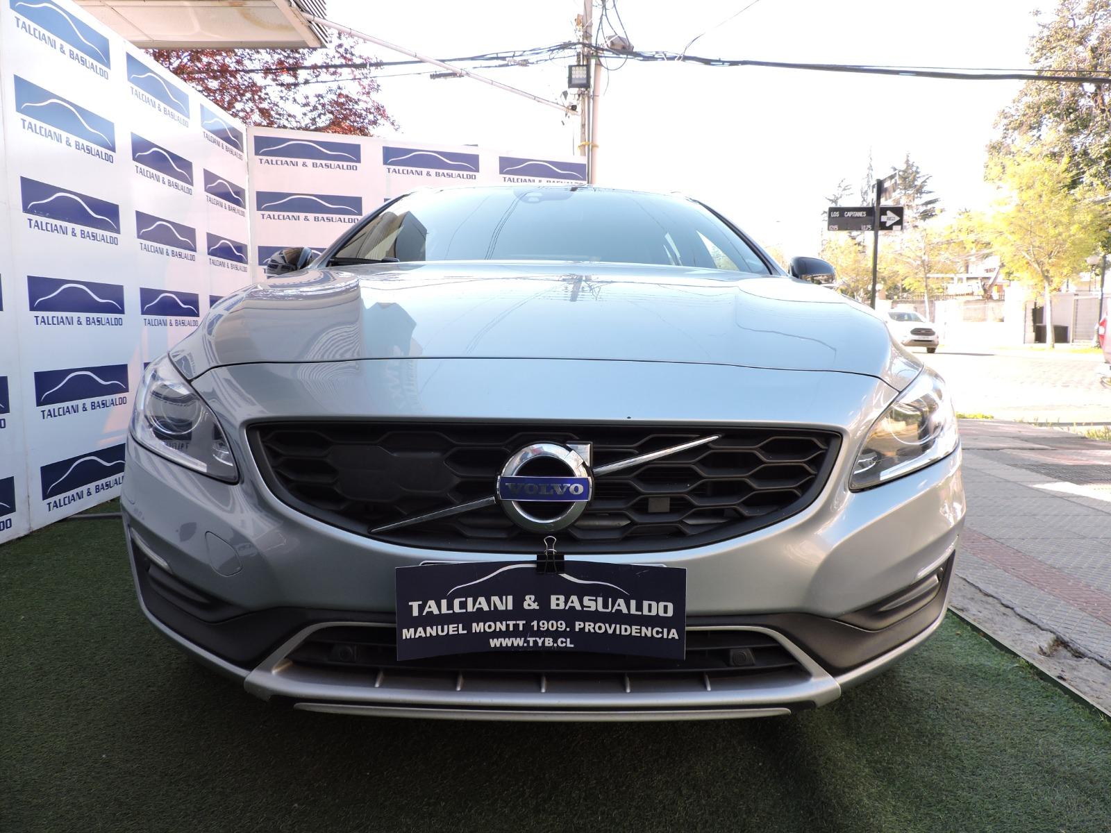 VOLVO V60 PLUS AT 2017 DIESEL - AUTOMATICO - 