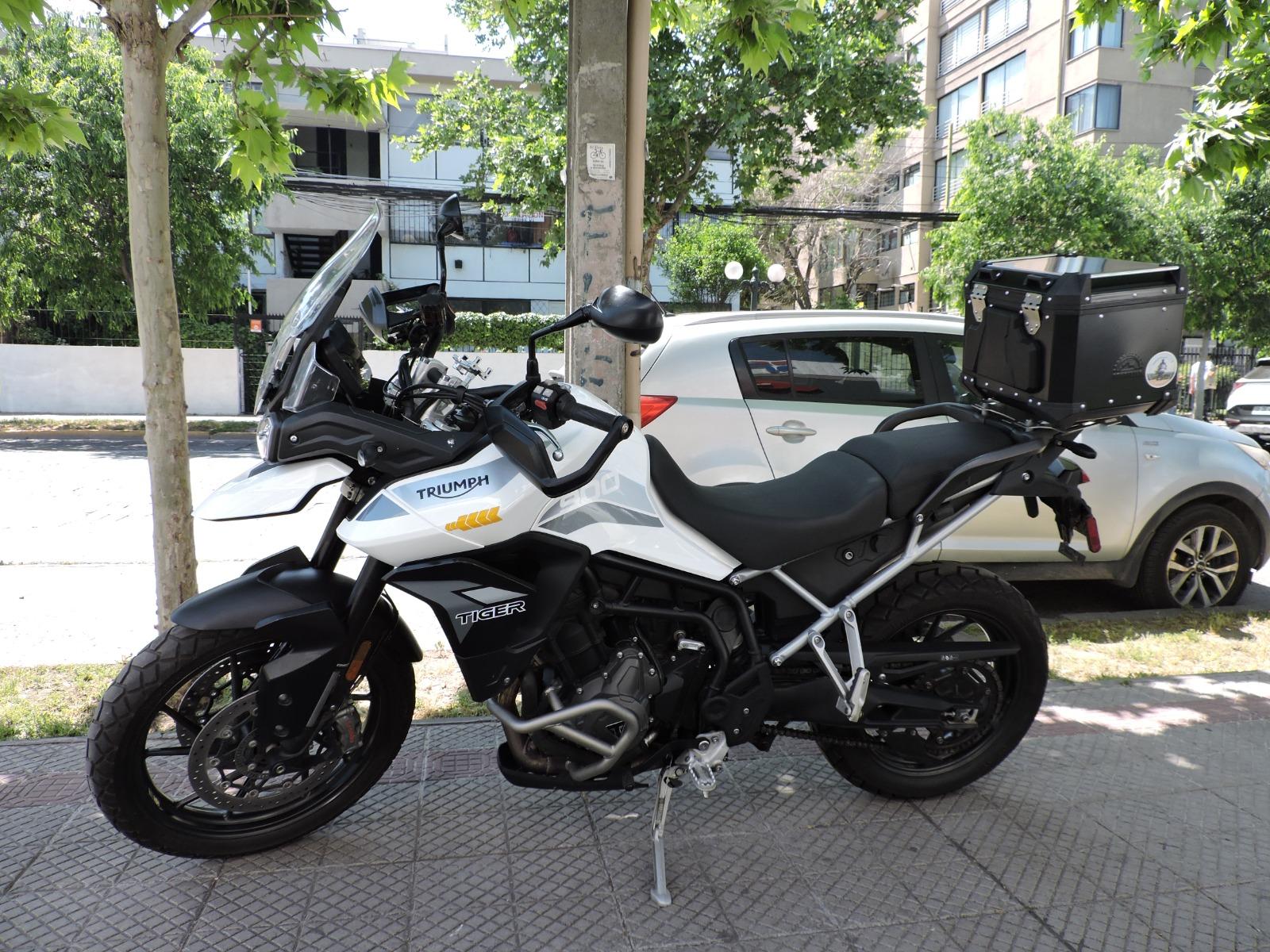 TRIUMPH TIGER 900 GT  2023 INCLUYE TOP CASE - ÚNICO DUEÑO - TALCIANI BASUALDO