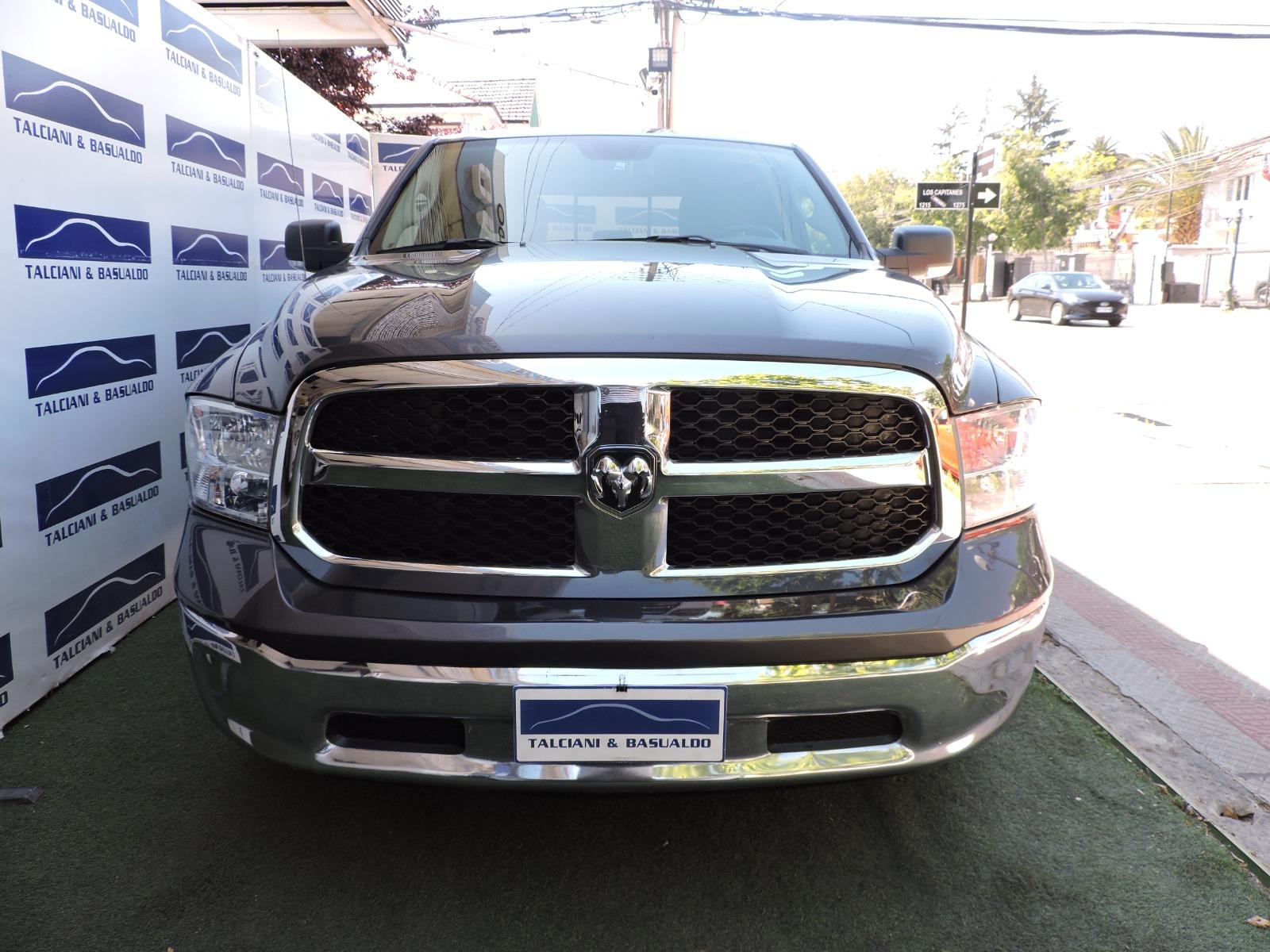 RAM 1500 SLT 3.6 4X4 2018 4X4 -  AUTOMÁTICA - 