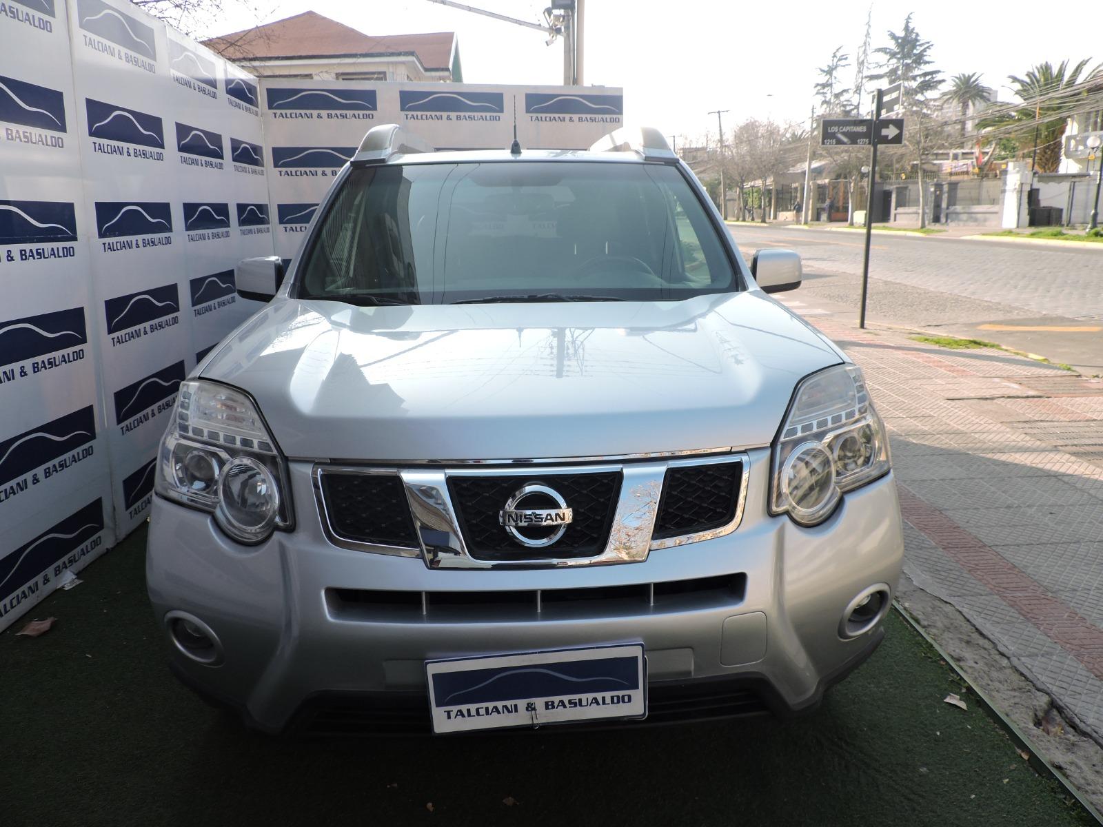 NISSAN X-TRAIL 2.5 4x4 2013 TECHO - CUERO - CAMARA DE RETROCESO - FULL MOTOR