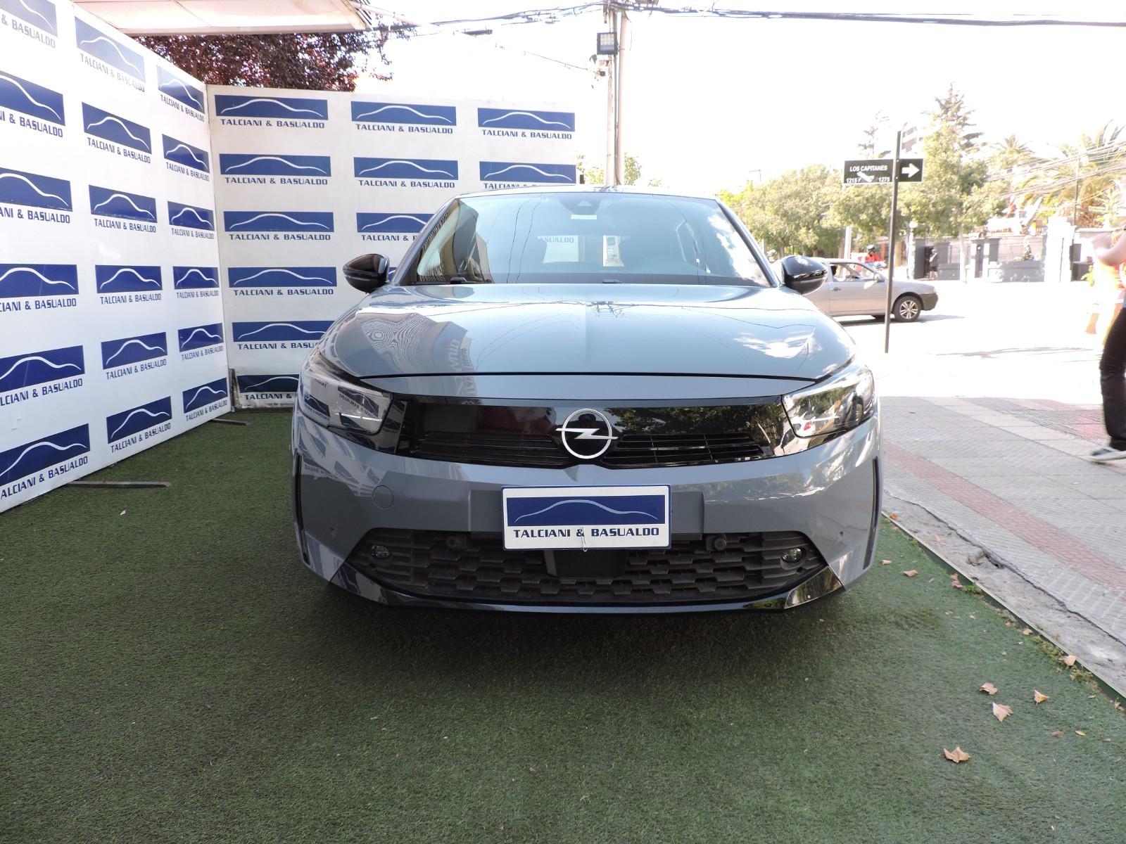 OPEL CORSA 4x2 1.2 2025 COMO NUEVO - FULL MOTOR