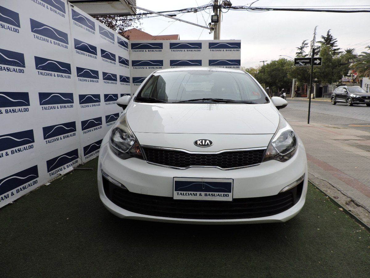 KIA RÍO 4 EX 1.4 2017 BUEN ESTADO GENERAL - FULL MOTOR