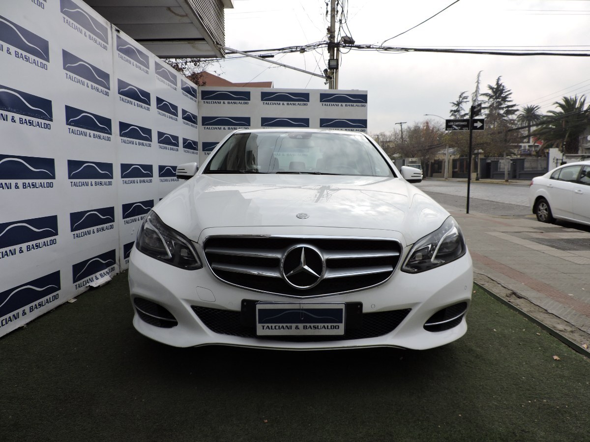MERCEDES-BENZ E220 CDI BLUE EFICCIENCY  2014 CUERO - TECHO - ASIENTOS ELÉCTRICOS - TALCIANI BASUALDO