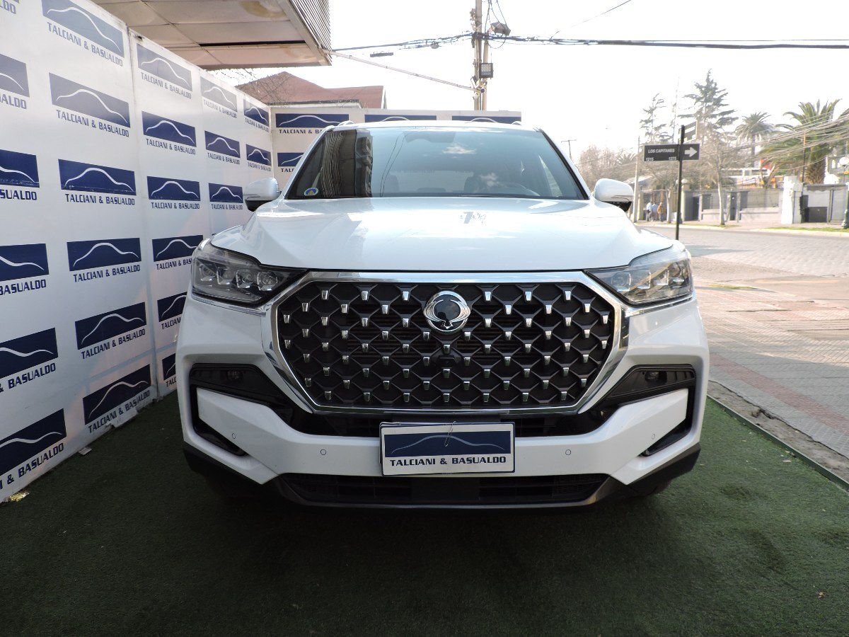SSANGYONG REXTON LIMITED PLUS 4X4 2.2 2020 TERCERA CORRIDA DE ASIENTOS - FULL MOTOR