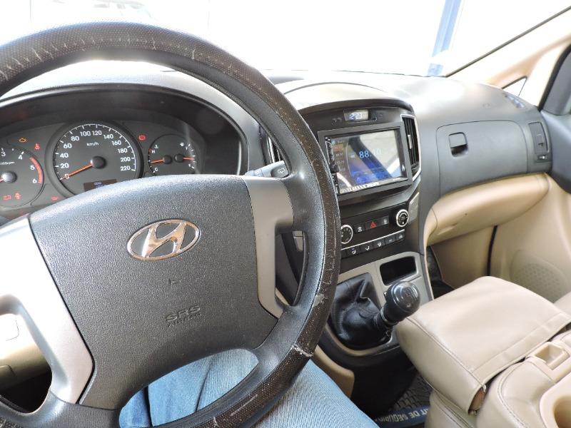 Talciani & Basualdo HYUNDAI H1 CRDI GLS 2.5 2018 10 ASIENTOS - DIESE ...
