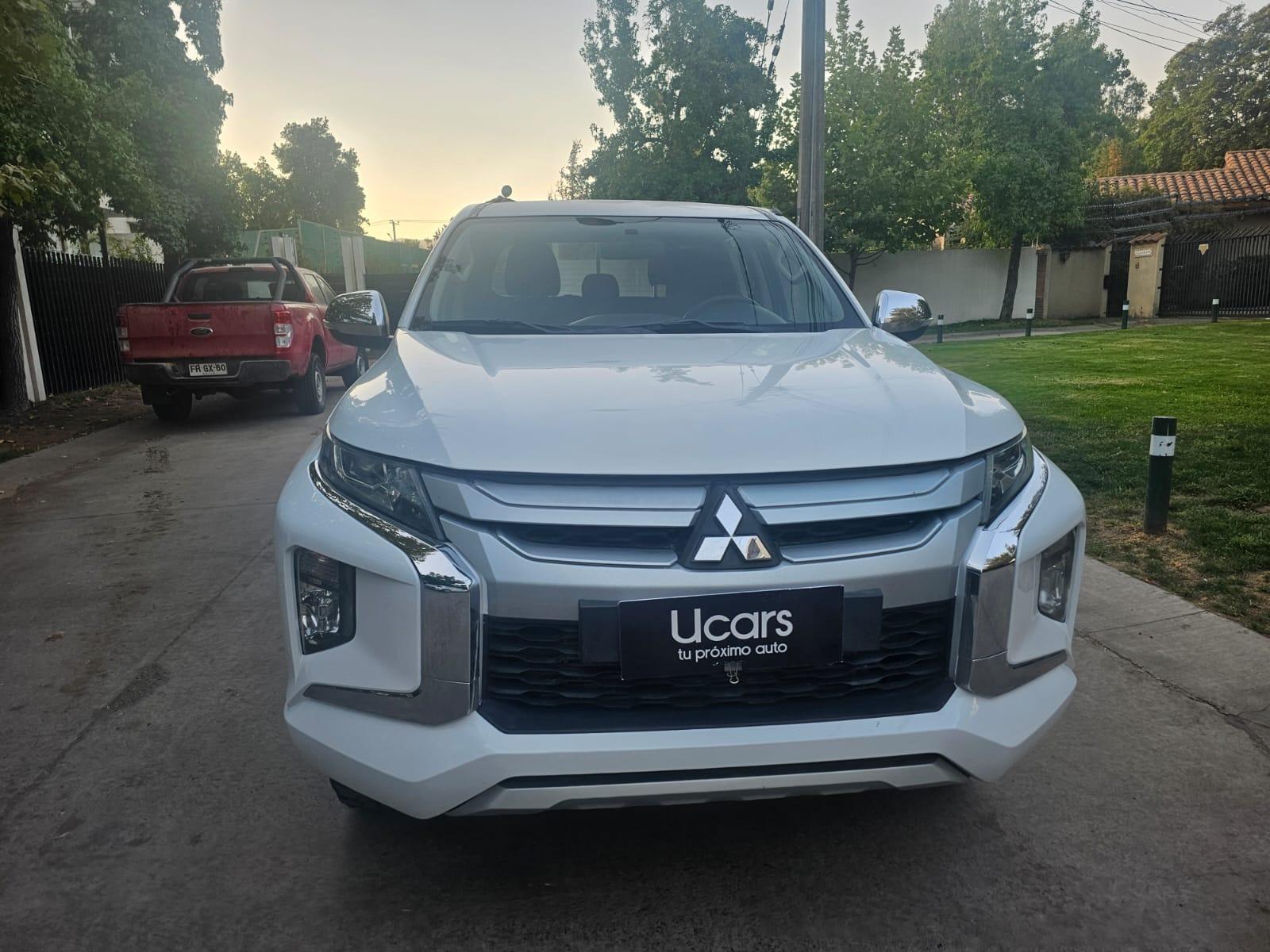 MITSUBISHI L200 KATANA 2.4 MT 4X4 DSL D/C CRT E5 2022 KATANA 2.4 MT 4X4 DSL D/C CRT E5 - UCars