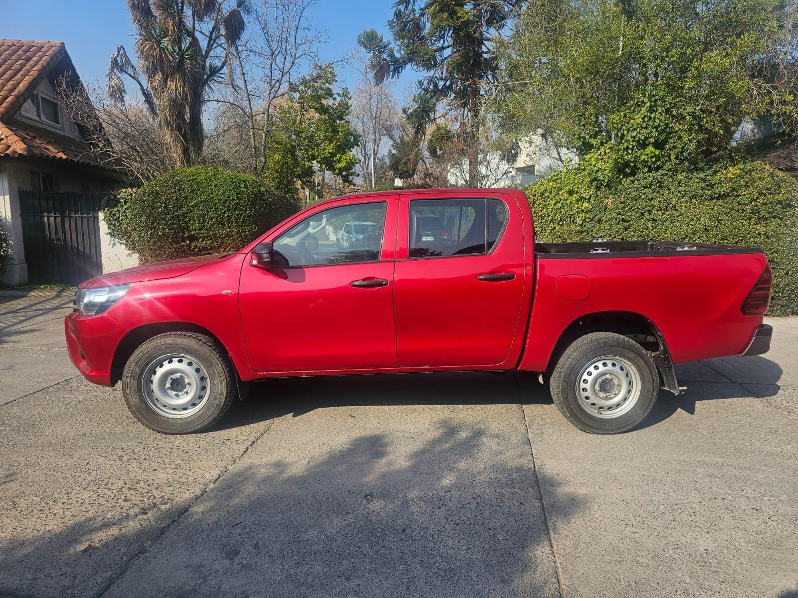 TOYOTA HILUX Hilux DX 2,4 4x2 2023 Hilux DX 2,4 4x2 - 