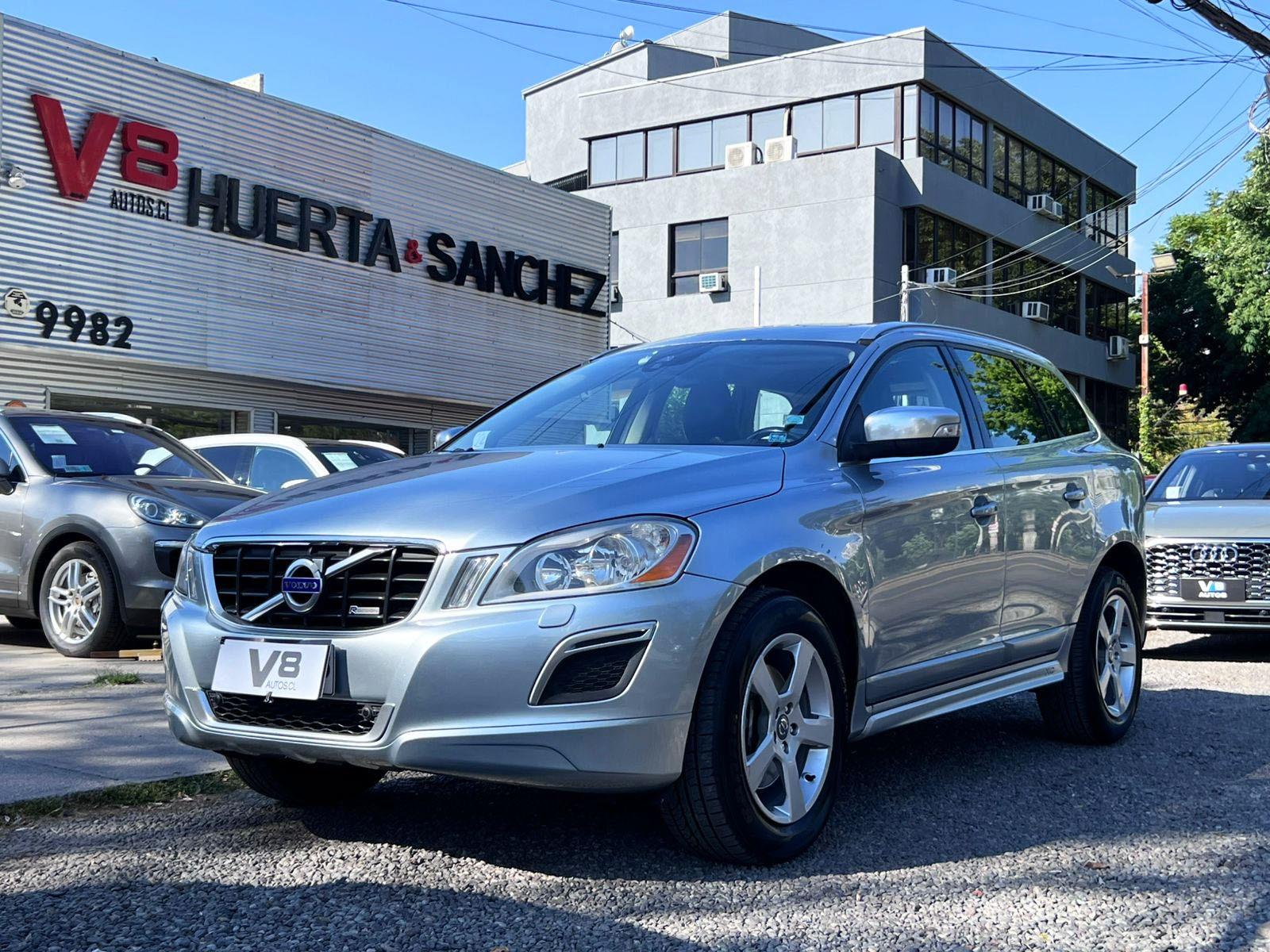 VOLVO XC60 R DESIGN T5  2014  - V8 AUTOS