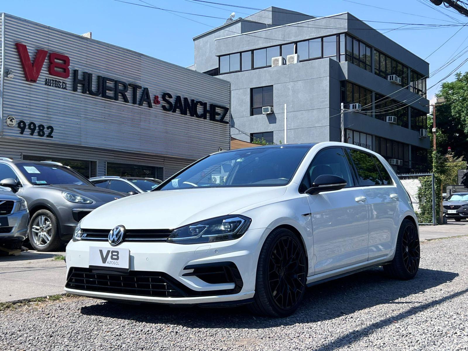 VOLKSWAGEN GOLF R 2.0 MK 7.5 2021 EQUIPO EXTRA - V8 AUTOS