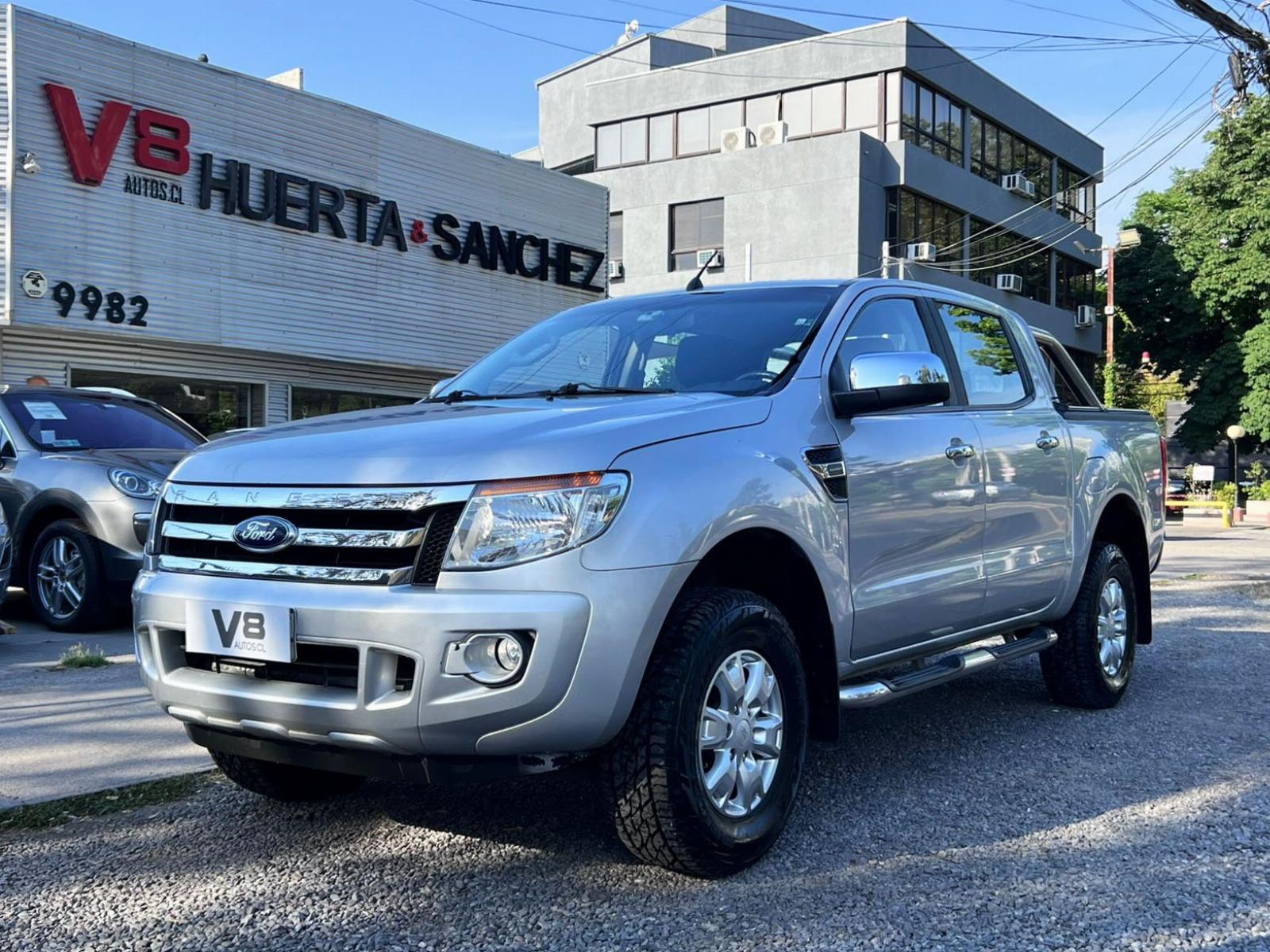 FORD RANGER XLT 2.5 MT 2014  - V8 AUTOS