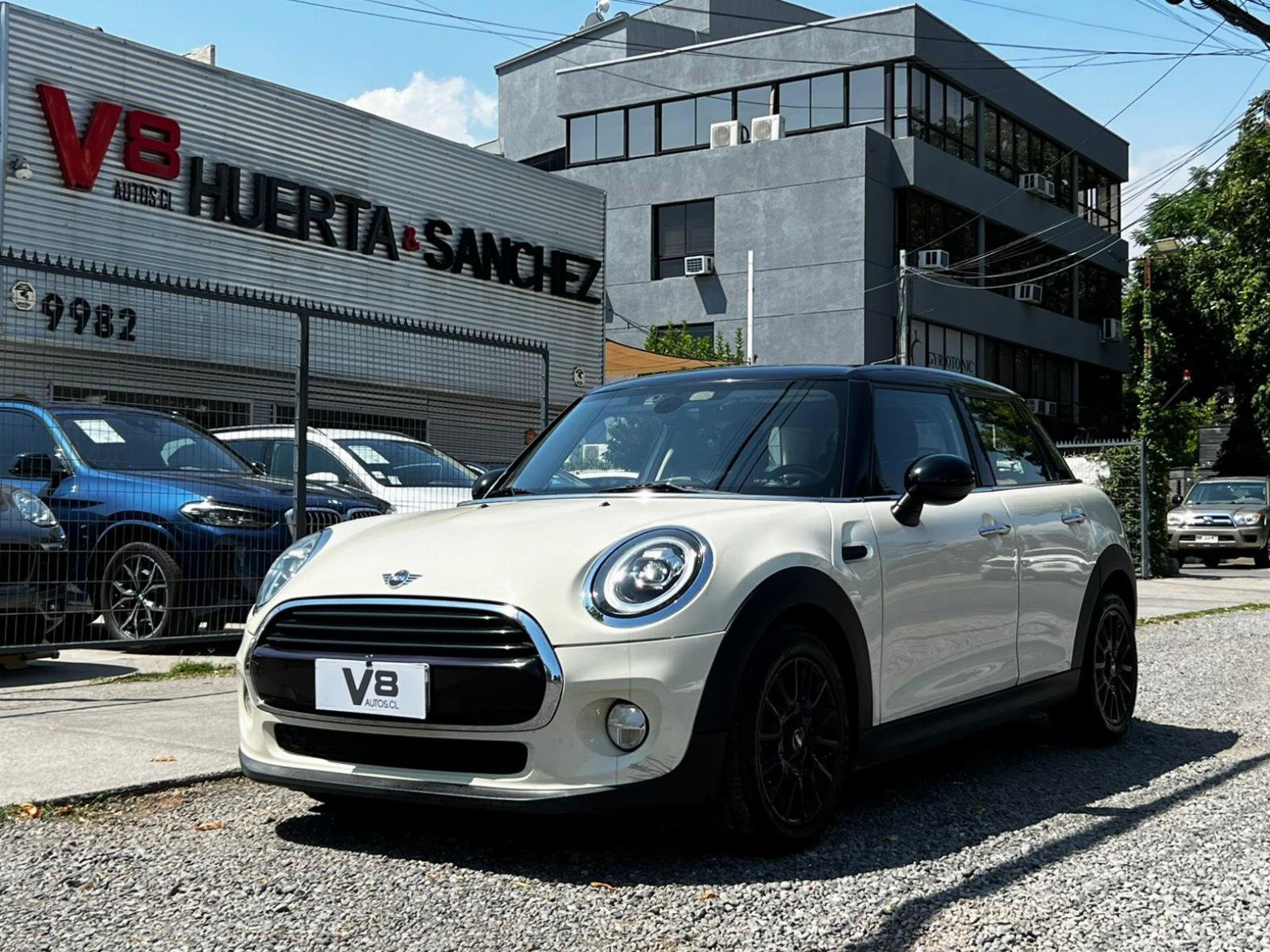 MINI COOPER 1.5 AT 2019 MANTENIMIENTO AL DIA - FULL MOTOR