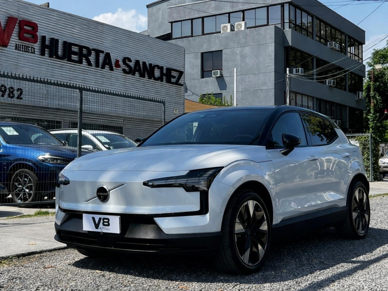 VOLVO EX30 ULTRA 2025 GARANTÍA VIGENTE UN DUEÑO - FULL MOTOR