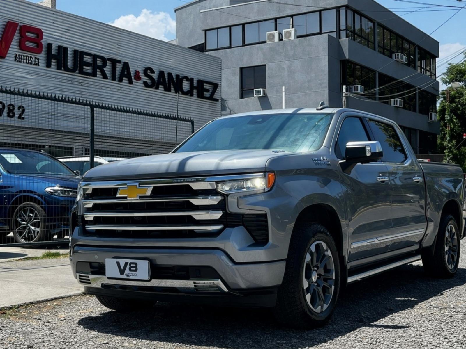 CHEVROLET SILVERADO HIGH COUNTRY 3.0 2025 FACTURABLE UN DUEÑO - FULL MOTOR