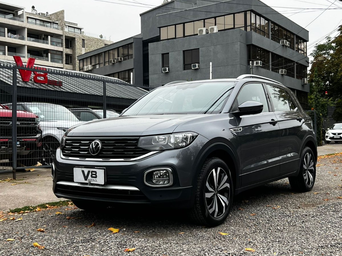 VOLKSWAGEN T-CROSS HIGHLINE 200 TSI 2024 ÚNICO DUEÑO - FULL MOTOR