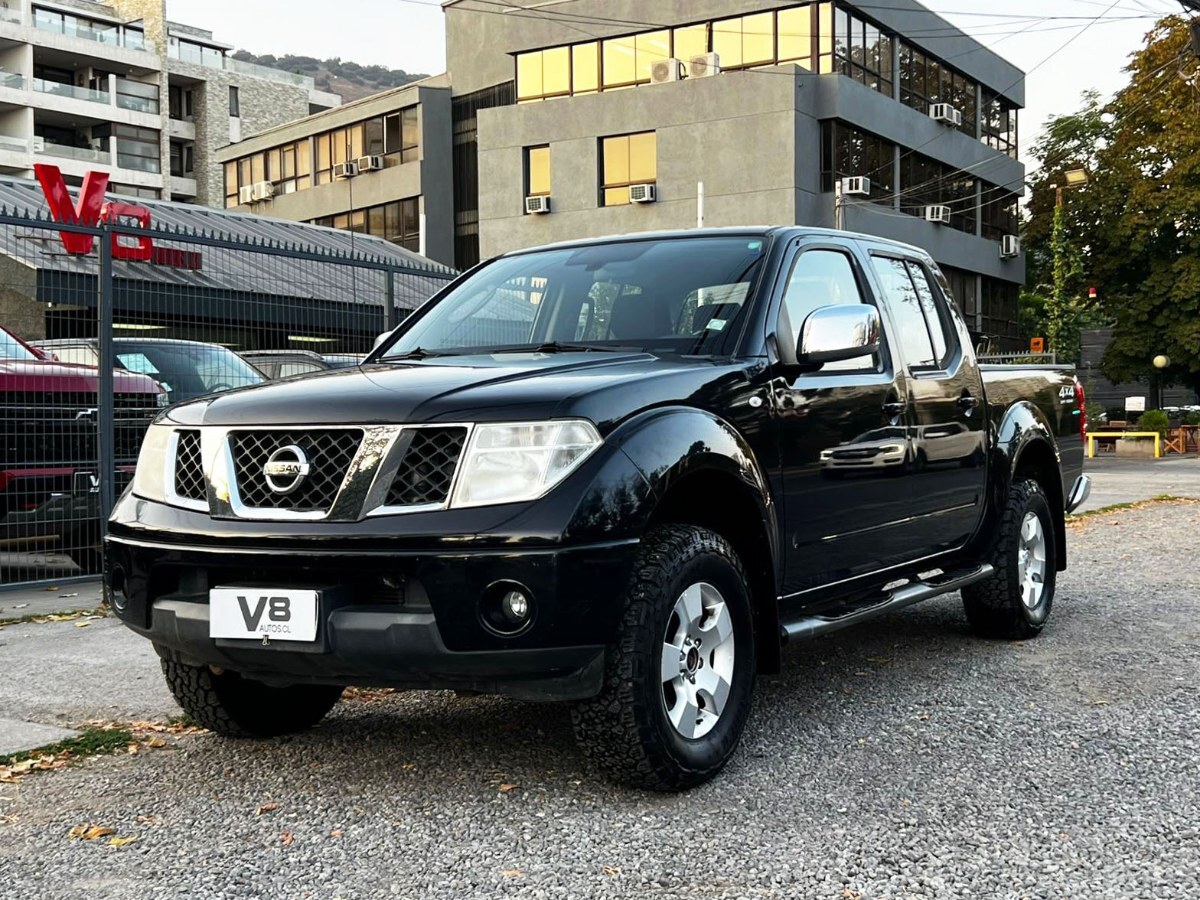 NISSAN NAVARA 4x4 LE 2.5 2016 ÚNICO DUEÑO - FULL MOTOR