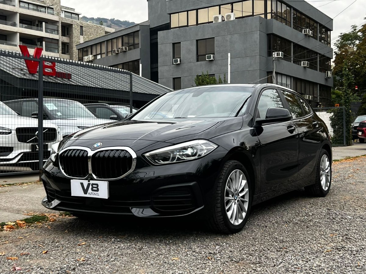 BMW 118 1.5 AT 2024 MANTENIMIENTO EN LA MARCA UN DUEÑO - FULL MOTOR
