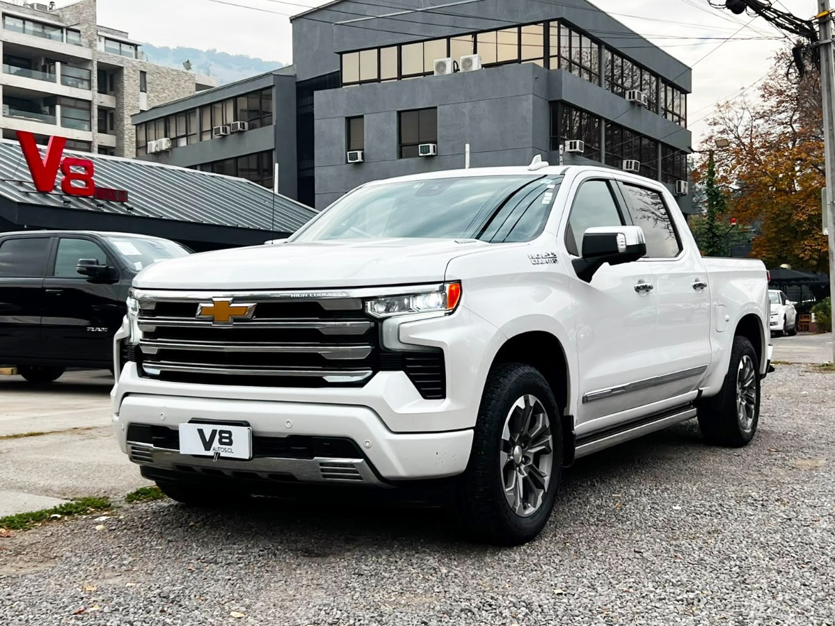 CHEVROLET SILVERADO HIGH COUNTRY 3.0 2023 CON IVA DESCONTABLE - FULL MOTOR