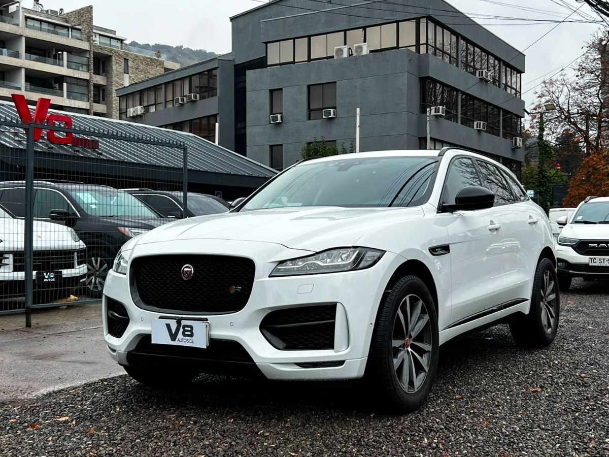 JAGUAR F-PACE R SPORT 2.0 2019 MANTENIMIENTO EN LA MARCA - V8 AUTOS