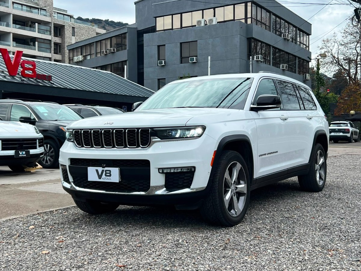JEEP GRAND CHEROKEE LIMITED 3.6 2023 MANTENIMIENTO EN LA MARCA UN DUEÑO  - V8 AUTOS
