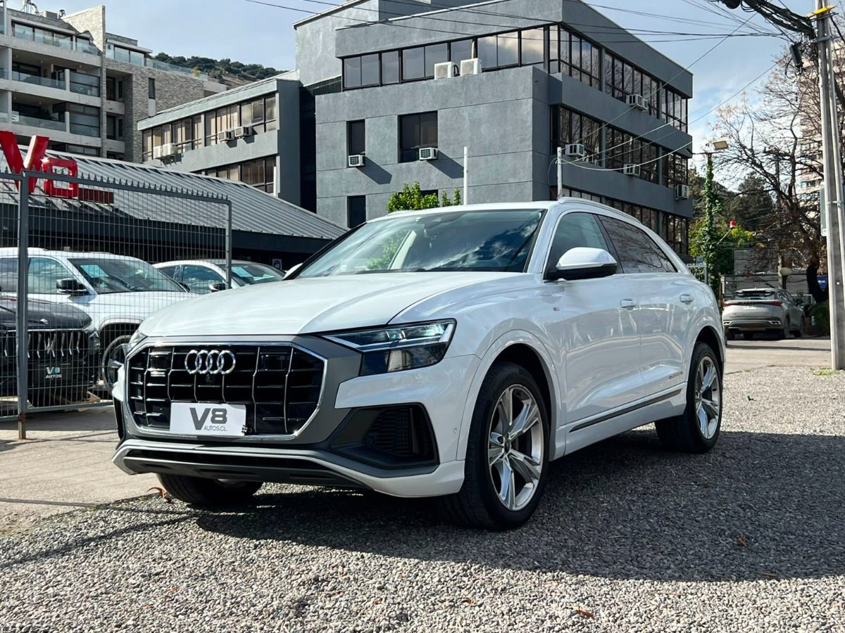 AUDI Q8 55 TFSI S LINE QUATTRO 2021 MANTENIMIENTO AL DÍA - V8 AUTOS