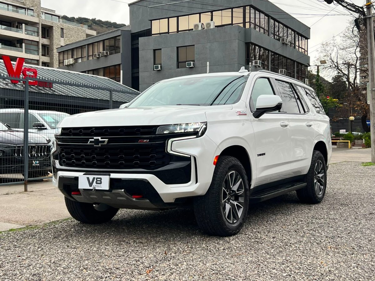 CHEVROLET TAHOE 5.3 Z71 2025 MANTENIMIENTO EN LA MARCA UN DUEÑO - FULL MOTOR