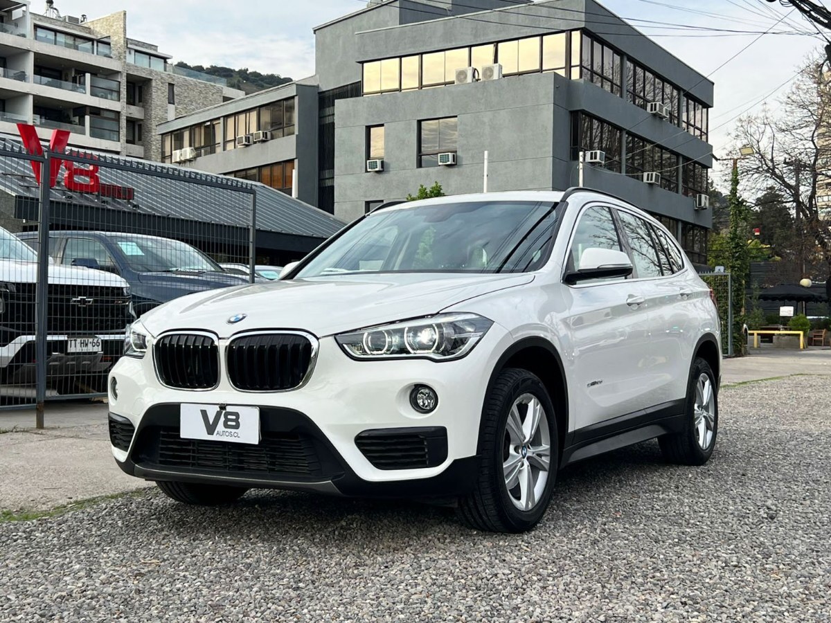 BMW X1 18d sDRIVE 2.0 2017 MANTENIMIENTO EN LA MARCA UN DUEÑO - FULL MOTOR