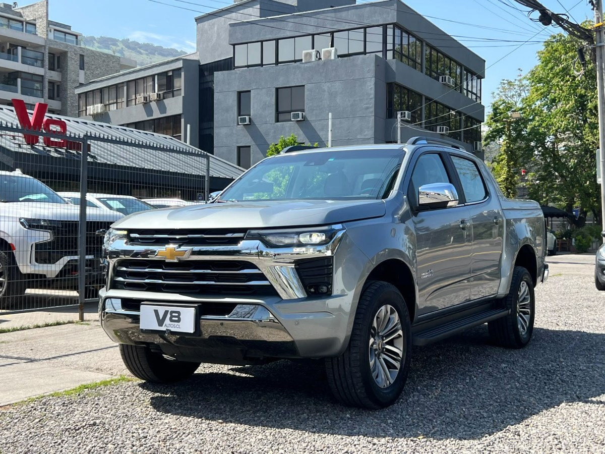 CHEVROLET COLORADO HIGH COUNTRY 2.8 AT 2025 CON IVA DESCONTABLE - FULL MOTOR