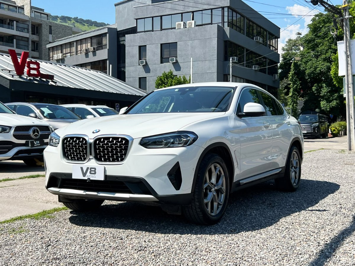 BMW X4  DYNAMIC S 2026  GARANTÍA DE FÁBRICA VIGENT - V8 AUTOS