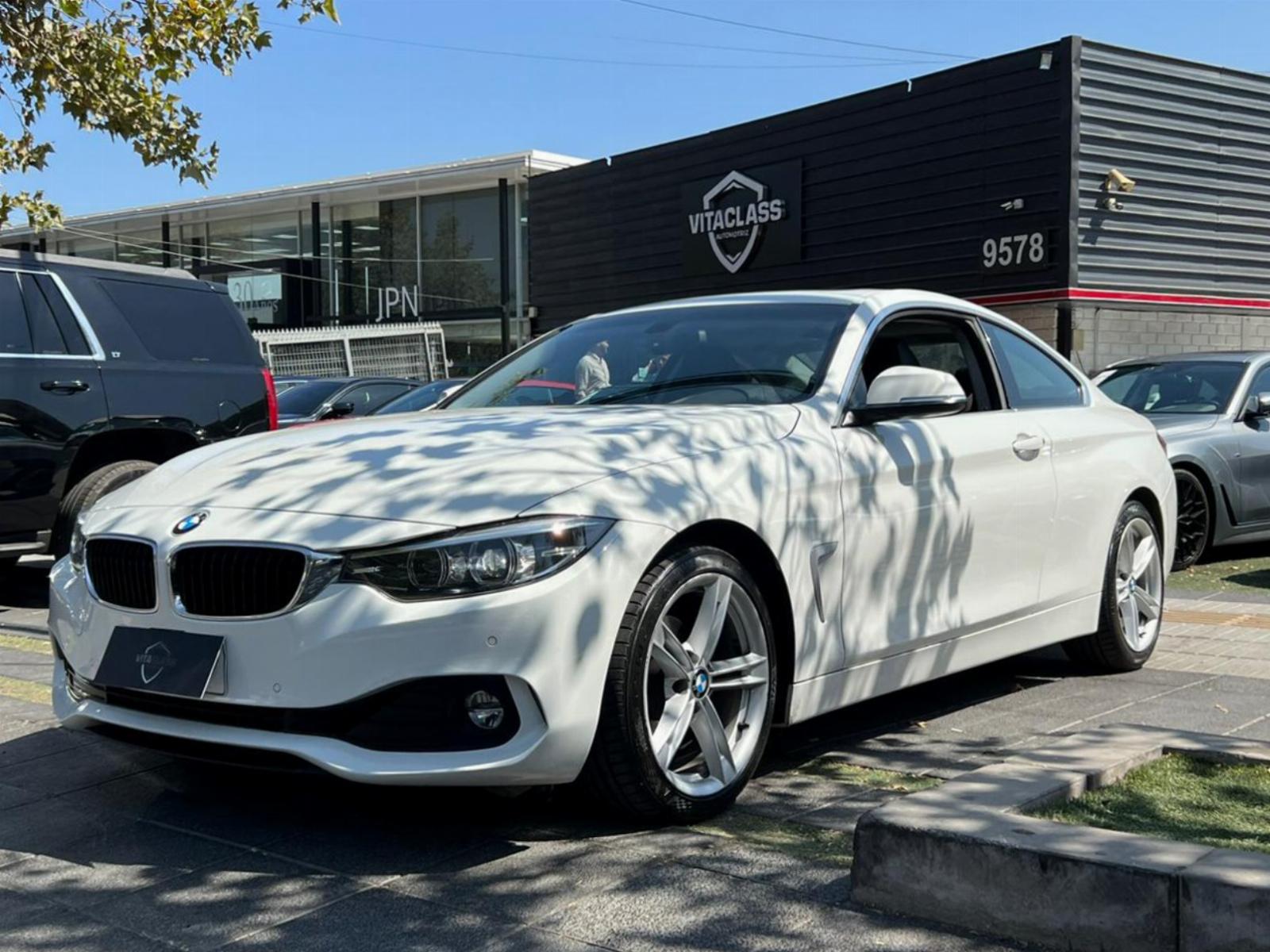 BMW 420 COUPE LCI 2.0 2020 MANTENIMIENTO AL DÍA - VitaClass