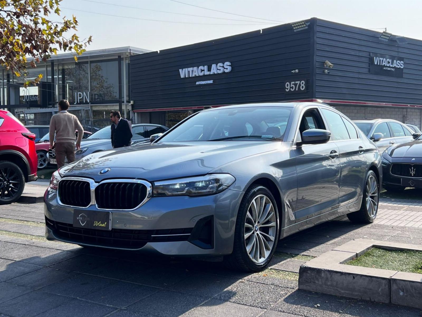 BMW 520 d 2.0 2022 MANTENIMIENTO AL DÍA - VitaClass