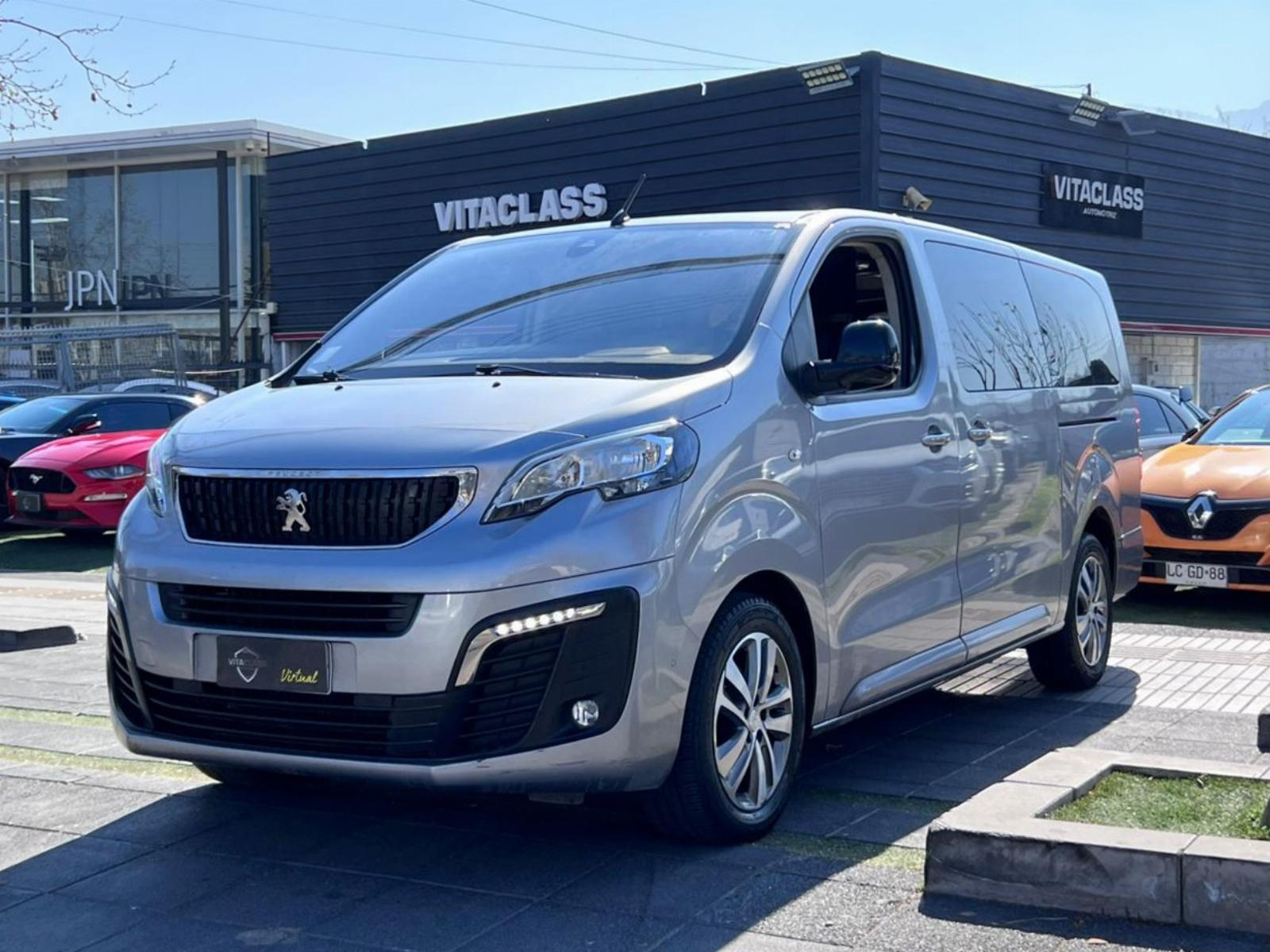 PEUGEOT TRAVELLER 2.0 AT L3 2022 CAPACIDAD OCHO PASAJEROS - 