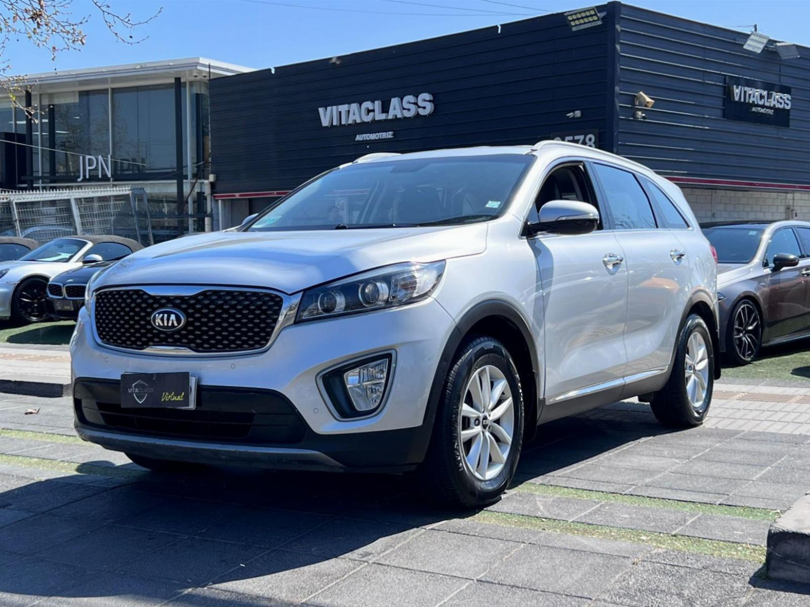 KIA SORENTO EX 2.4 MT 2016 TRES CORRIDAS DE ASIENTOS - FULL MOTOR