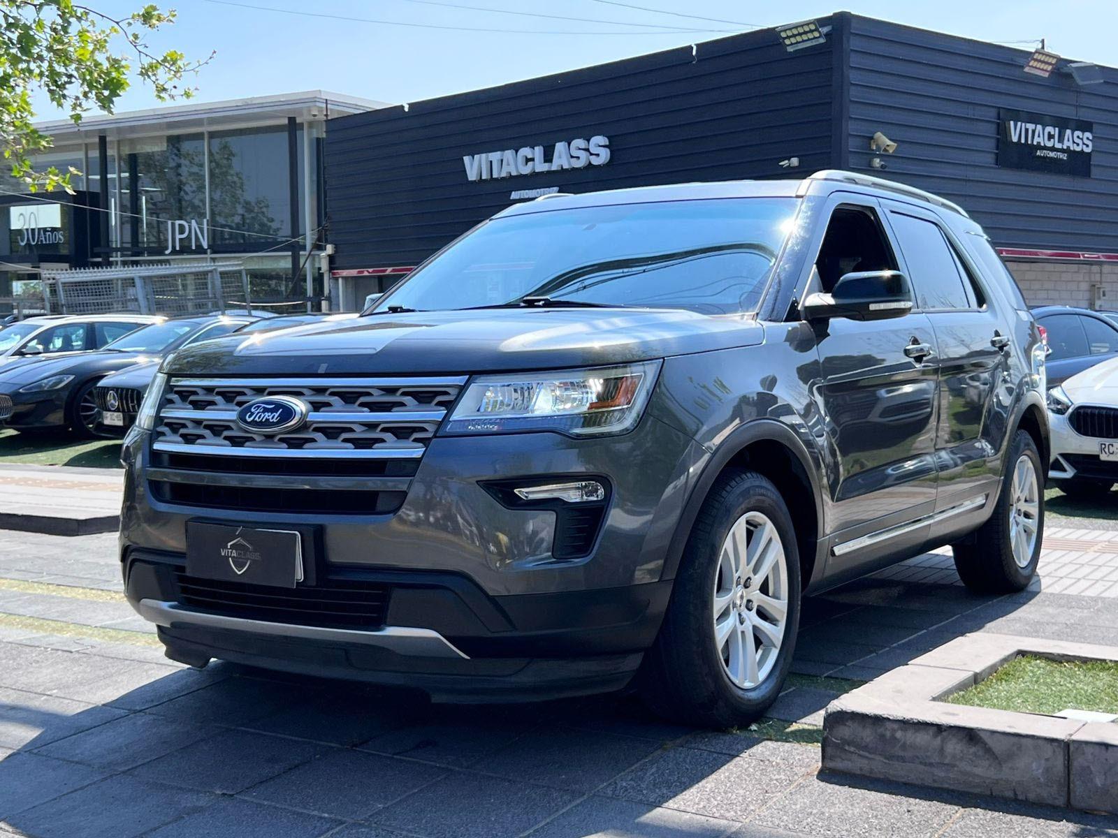 FORD EXPLORER XLT 3.5 2019 TRES CORRIDAS DE ASIENTOS - 