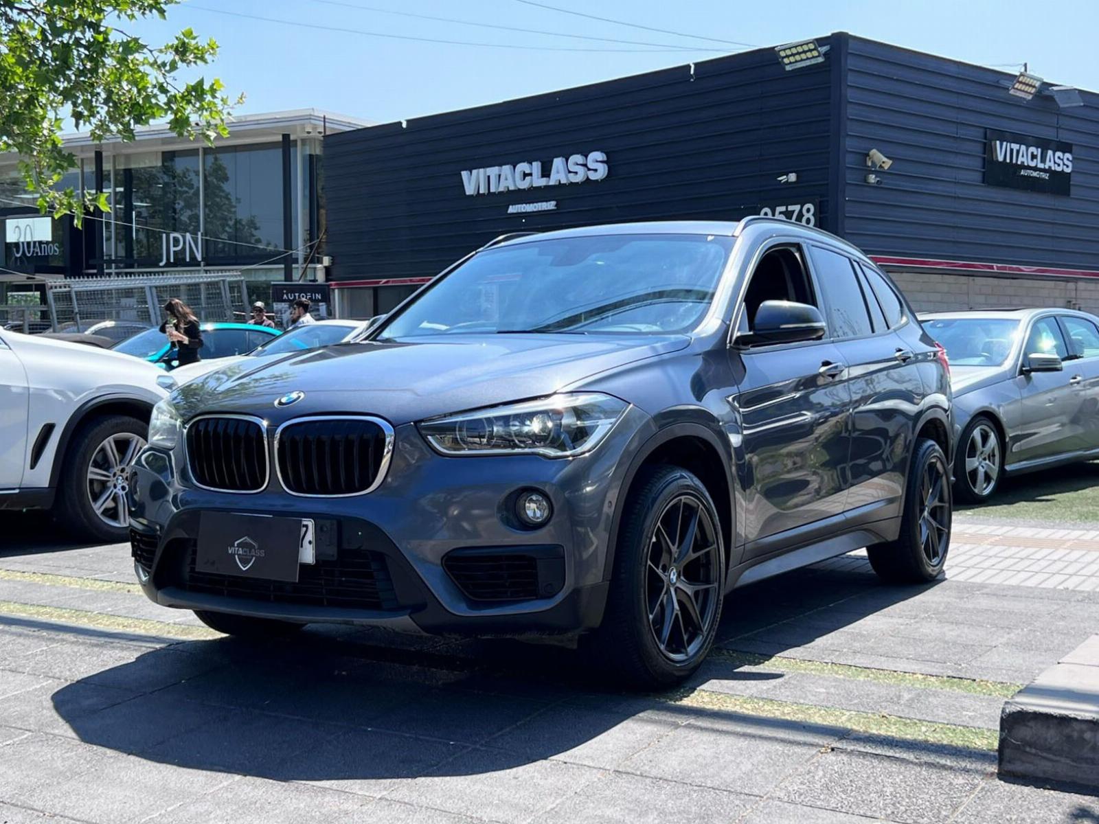 BMW X1 sDRIVE 20i 2019 MANTENIMIENTO AL DÍA - VitaClass
