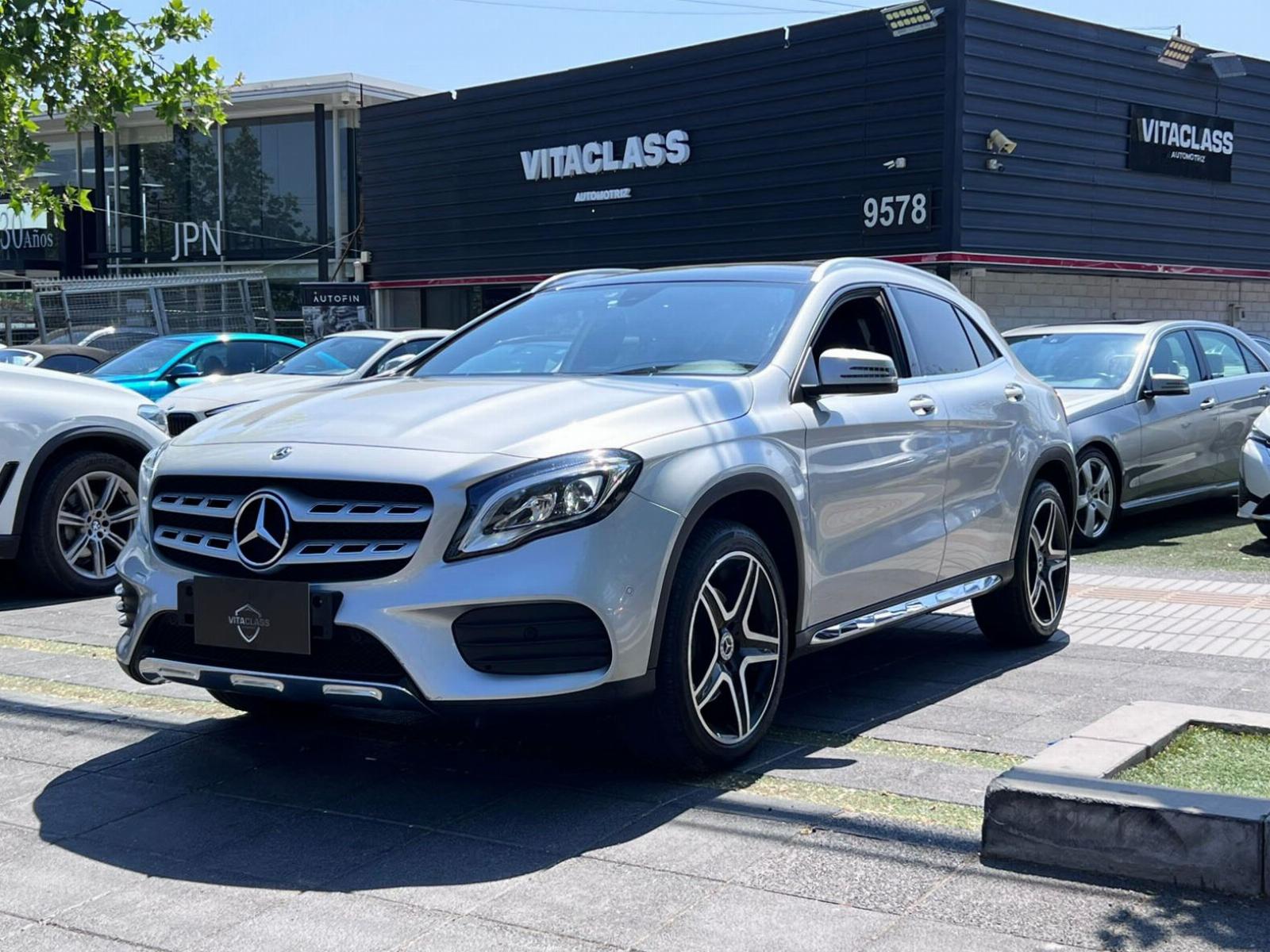 MERCEDES-BENZ GLA 220 DIESEL 4MATIC 2018  - VitaClass