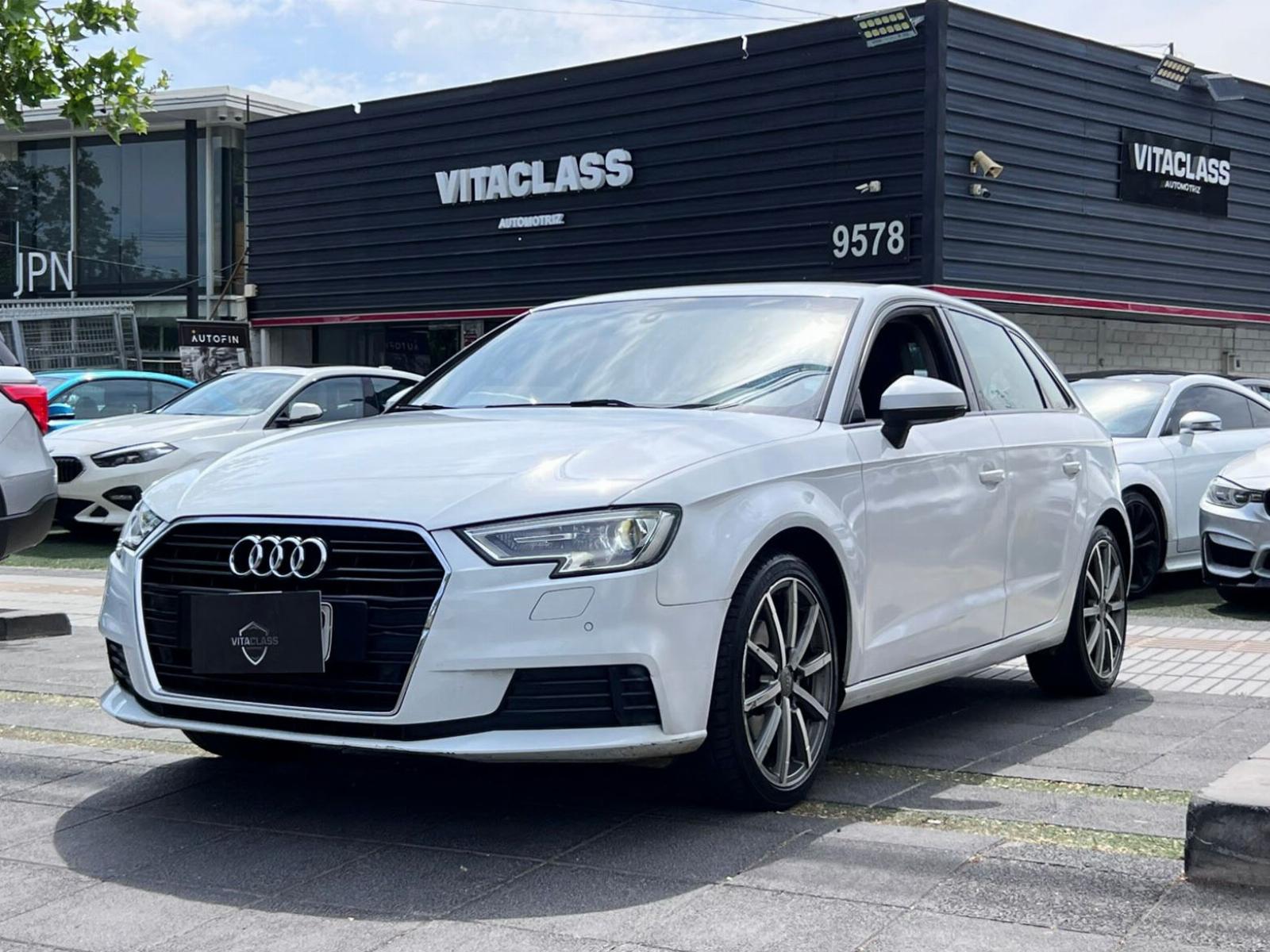 AUDI A3 SPORTBACK 35 TFSI 2019 1.4 TURBO S TRONIC - VitaClass