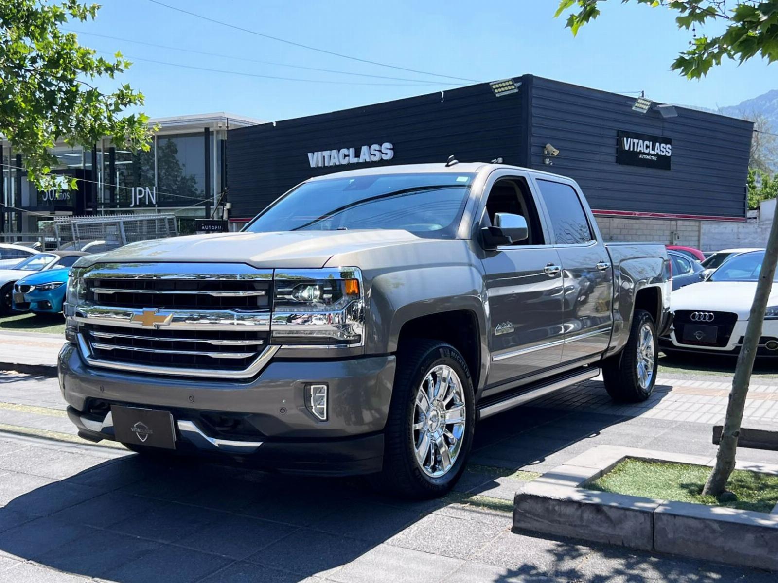 CHEVROLET SILVERADO HIGH COUNTRY 5.3 2017  - VitaClass
