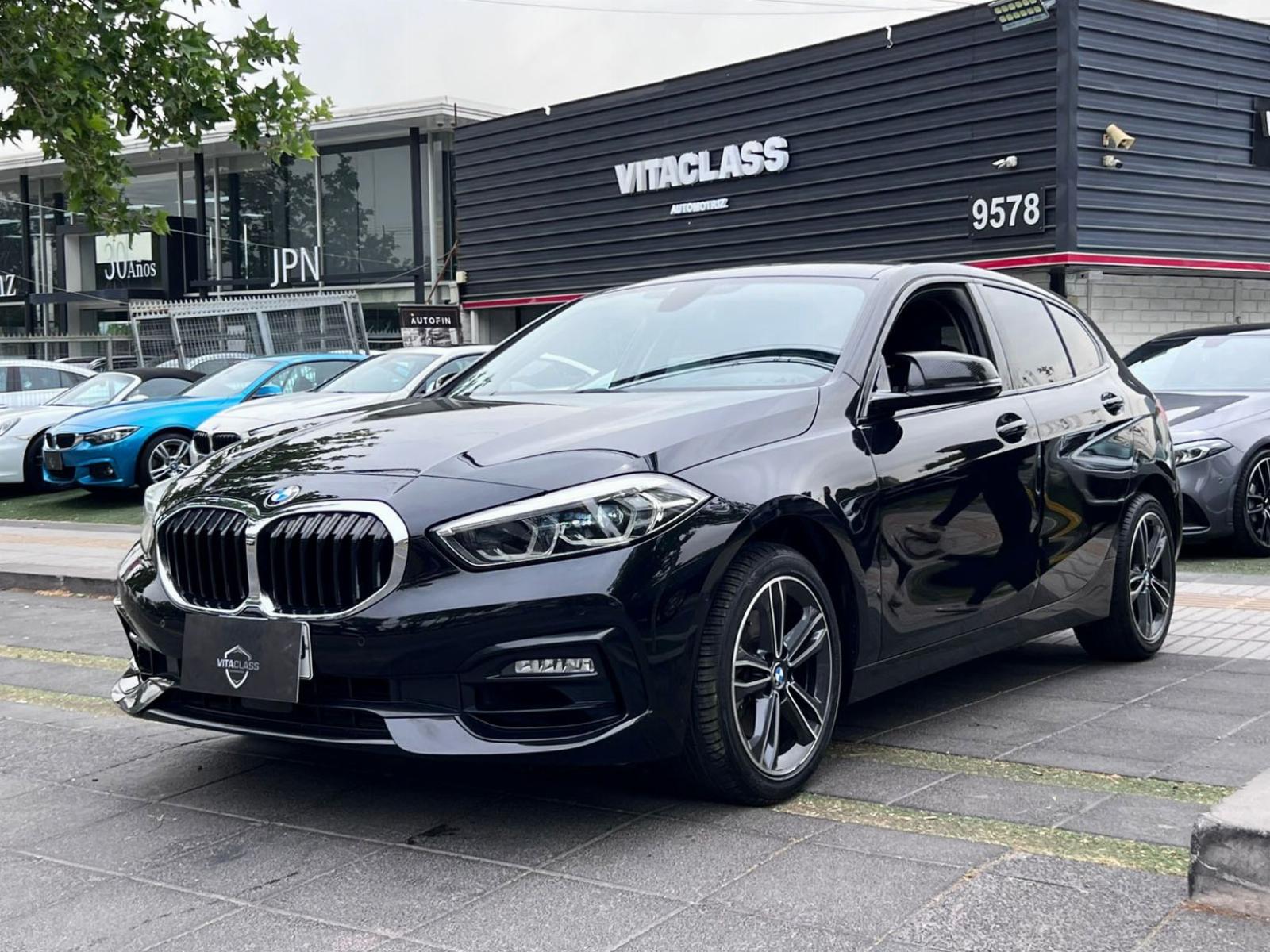 BMW 118 1.5 AT 2021 MANTENIMIENTO AL DÍA - FULL MOTOR