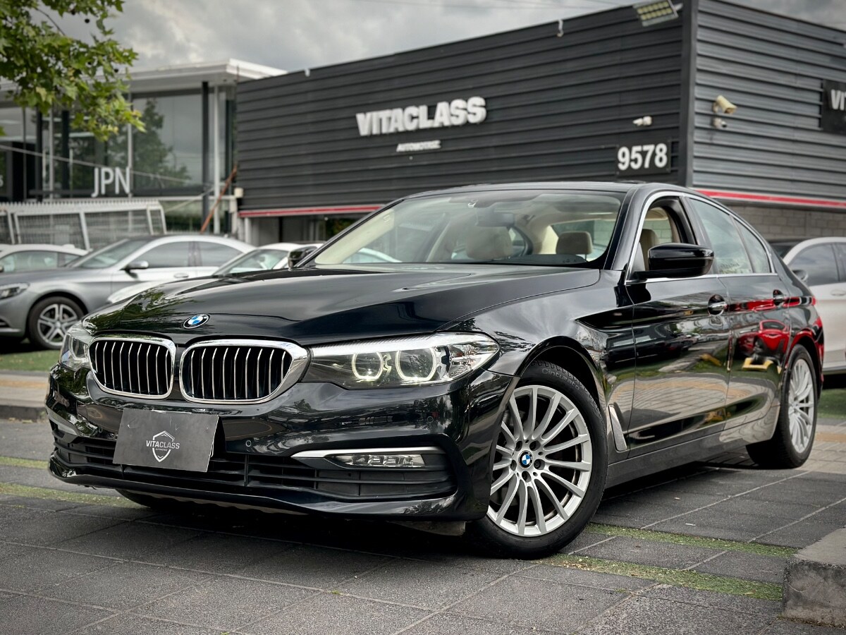 BMW 520I EXECUTIVE 2018 2.0T - FULL MOTOR