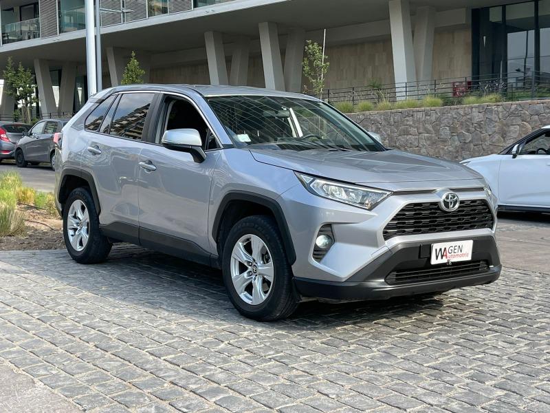 TOYOTA RAV 4 ÚNICO DUEÑO 2022 MANTENIMIENTO EN LA MARCA - 