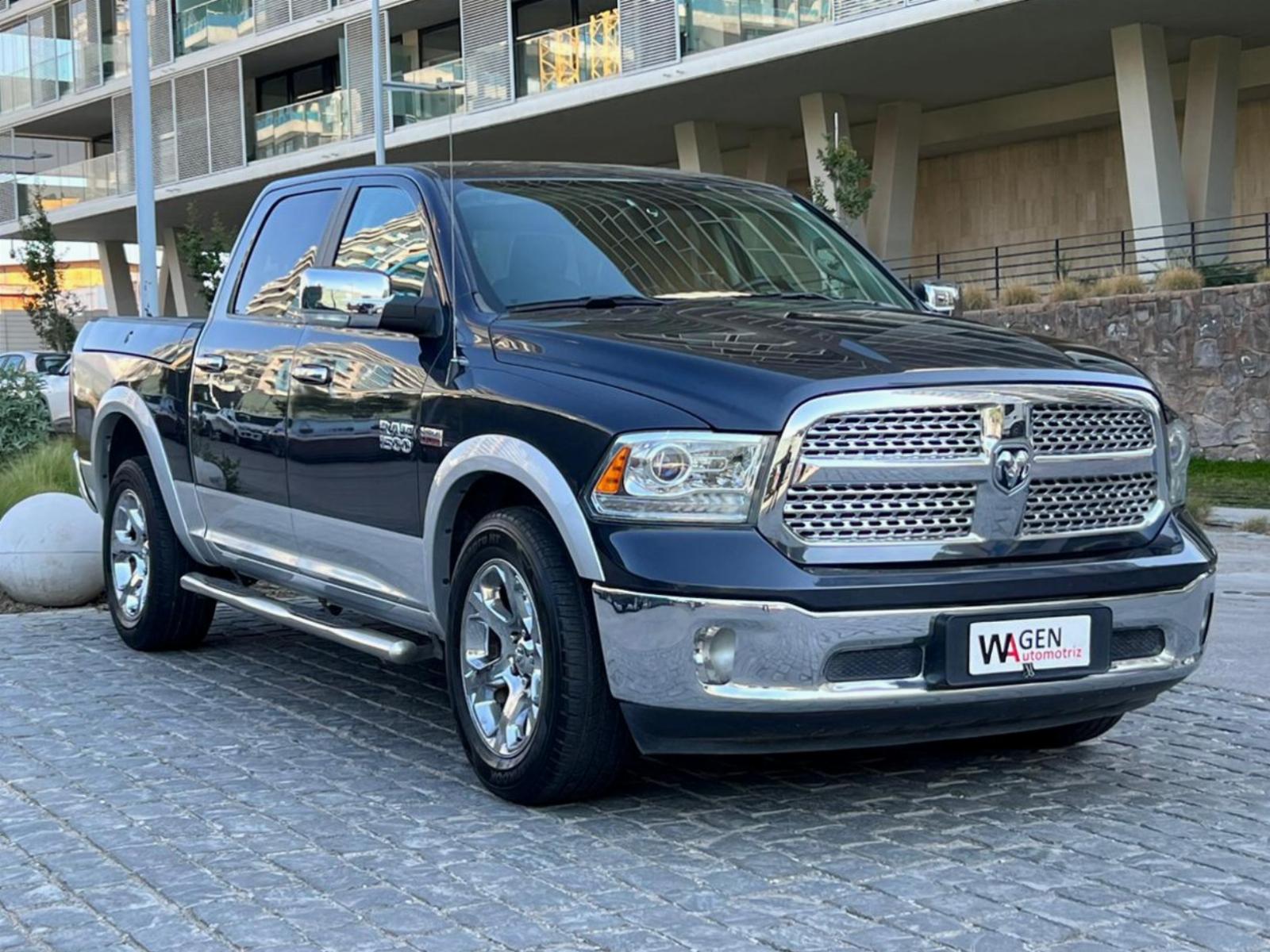 RAM 1500 LARAMIE 5.7 2017 MANTENIMIENTO EN LA MARCA - 