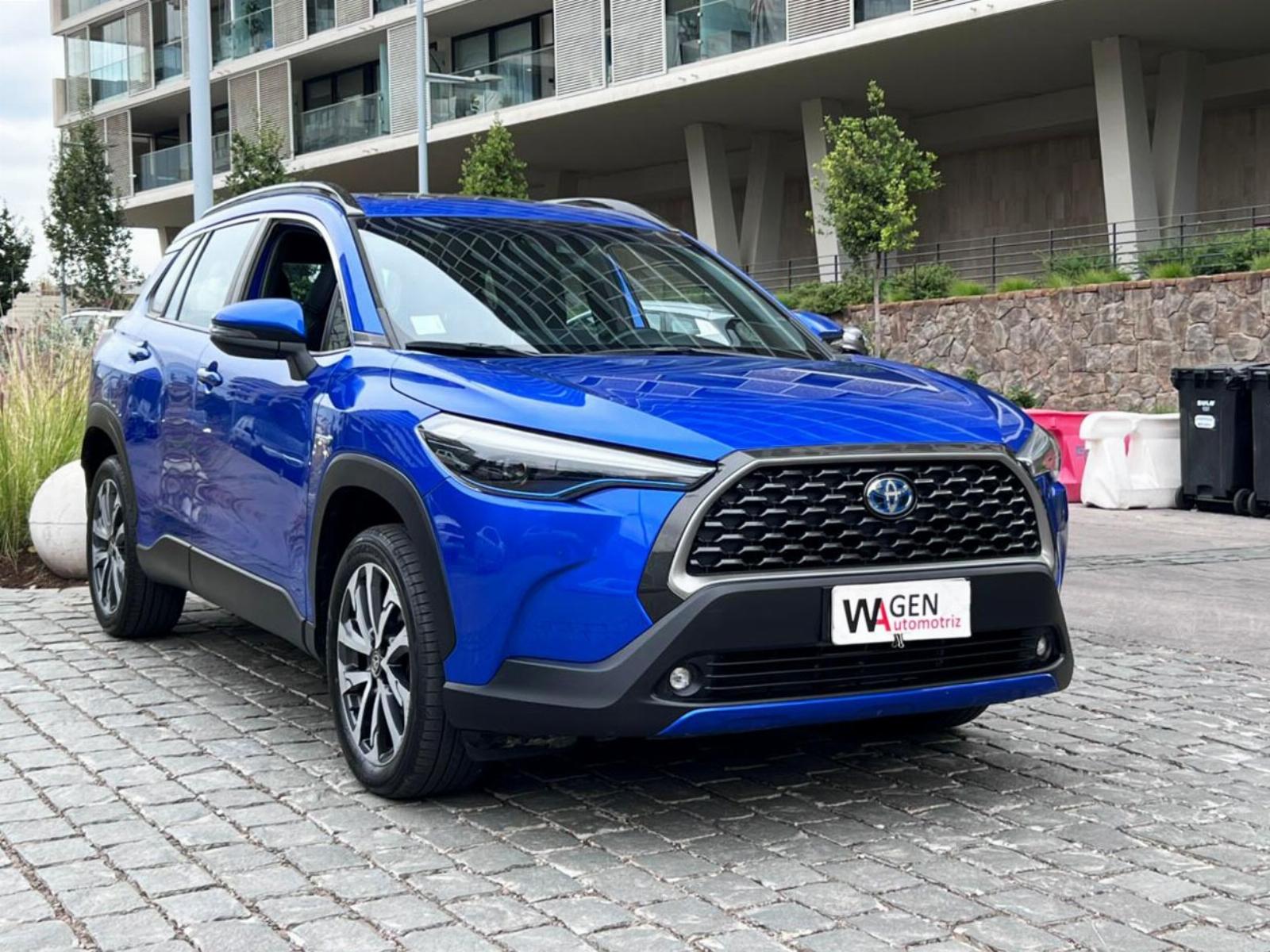 TOYOTA COROLLA CROSS HYBRID 1.8 SEG 2023 MANTENIMIENTO EN LA MARCA - FULL MOTOR