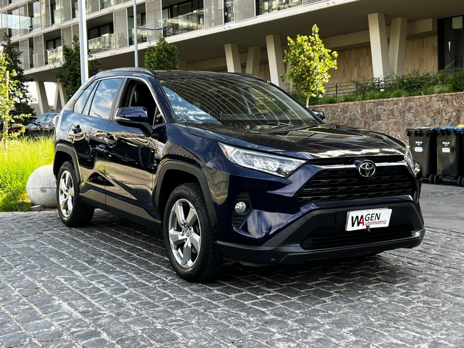 TOYOTA RAV 4 XLE 2.0 SECURITY SENSE 2021 MANTENIMIENTO AL DÍA - FULL MOTOR