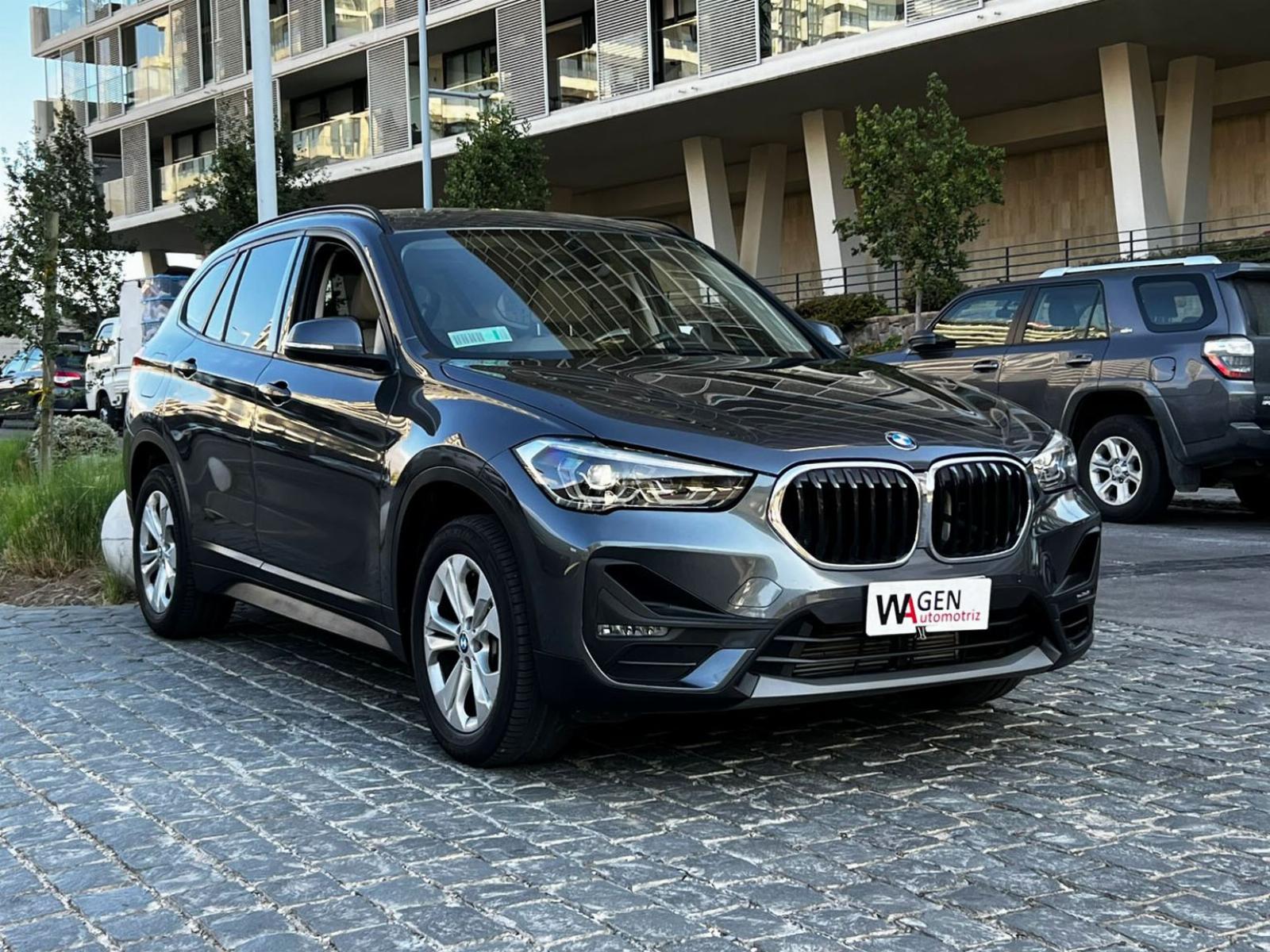 BMW X1 18i sDRIVE LCI 1.5 COMFORT 2022 MANTENIMIENTO EN LA MARCA UN DUEÑO - FULL MOTOR