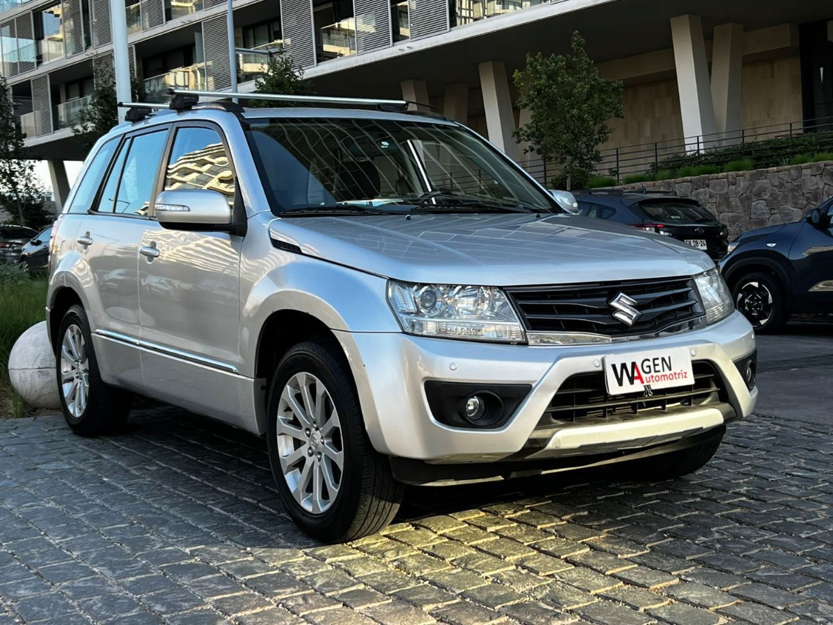 SUZUKI GRAND NOMADE 2.4 GLX AT 4X4 2015 - FULL MOTOR