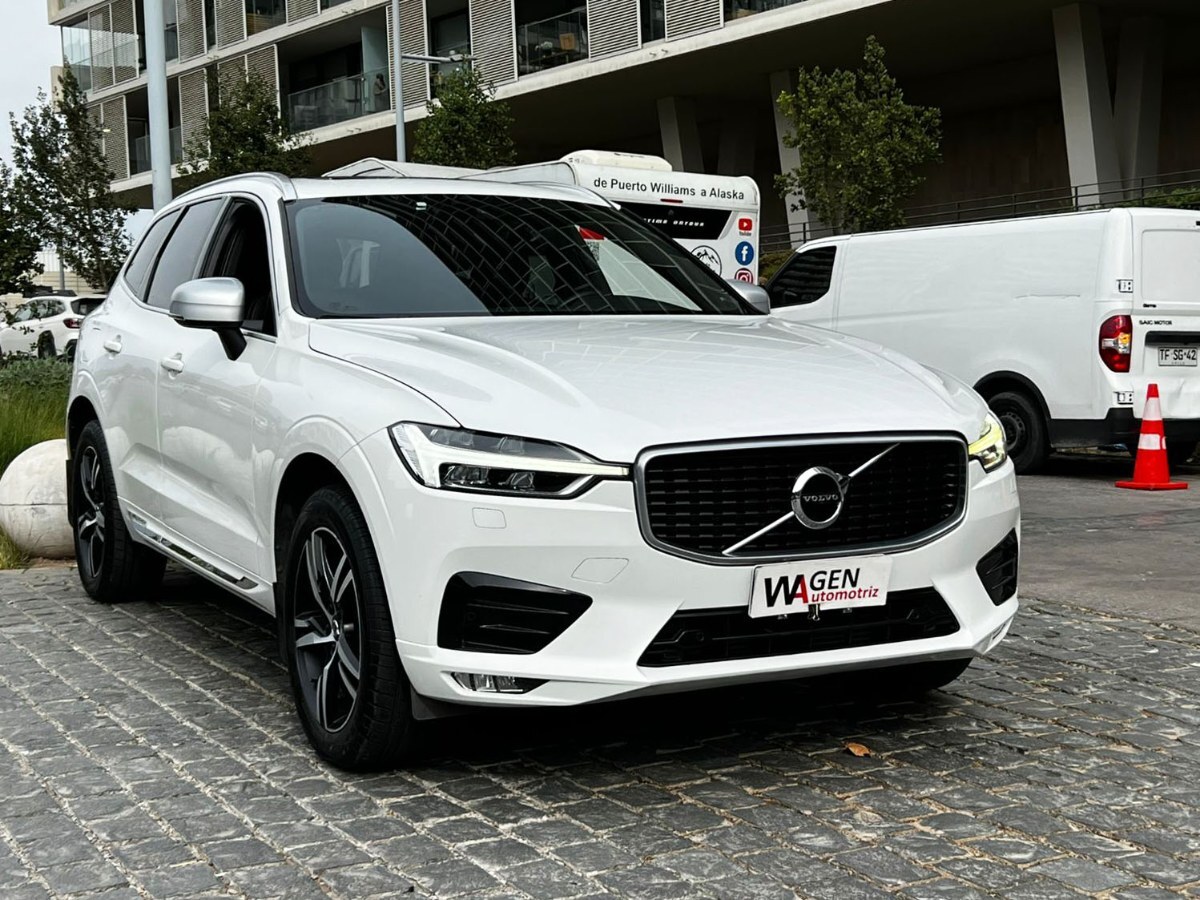 VOLVO XC60 R DESIGN T6 AWD 2019 MANTENIMIENTO EN LA MARCA - FULL MOTOR