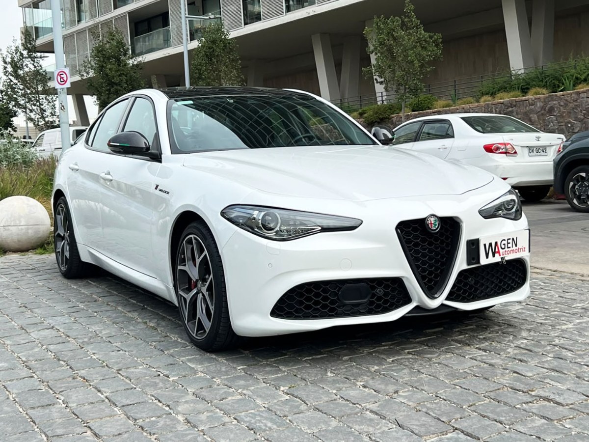 ALFA ROMEO GIULIETTA VELOCE 280 HP 2022 UN DUEÑO MANTENIMIENTO EN LA MARCA - FULL MOTOR