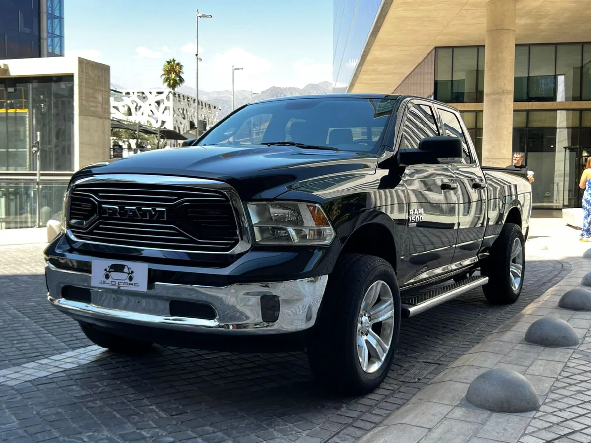 RAM 1500 QUAD CAB SLT 2020  - Wild Cars